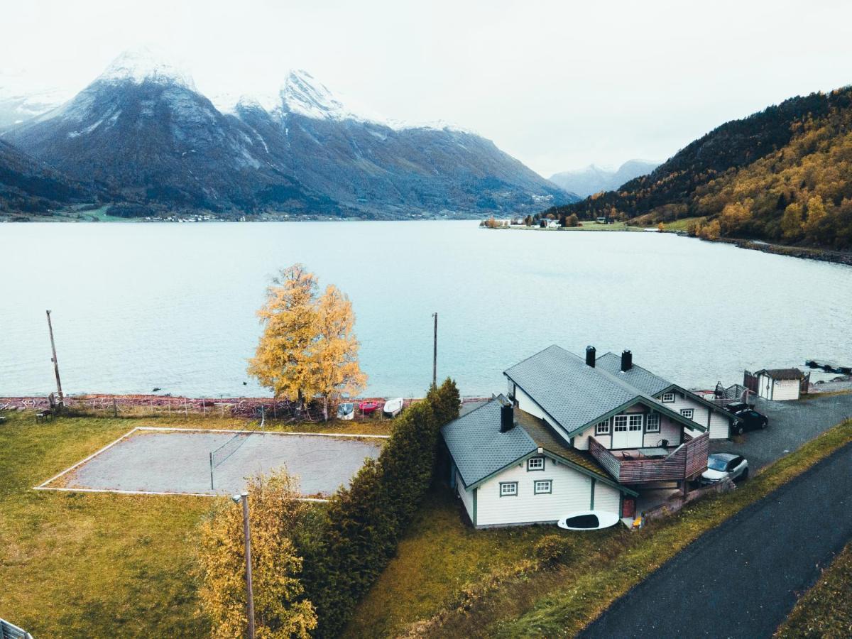 Vollsnes Feriehus Villa Hjelle Kültér fotó